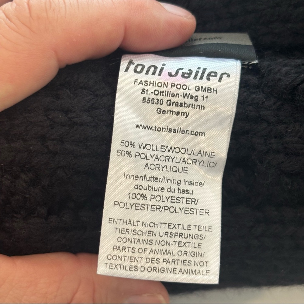 Toni Sailer Beanie with fur pom - Picture 4 of 4